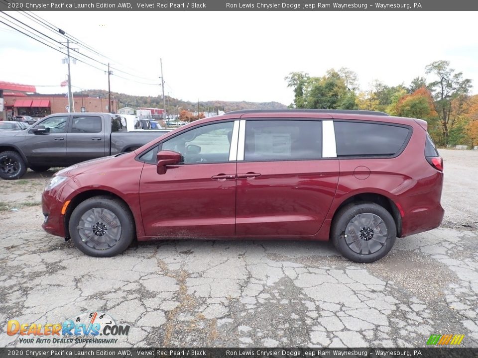 2020 Chrysler Pacifica Launch Edition AWD Velvet Red Pearl / Black Photo #2
