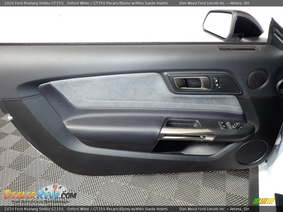 Door Panel of 2020 Ford Mustang Shelby GT350 Photo #16