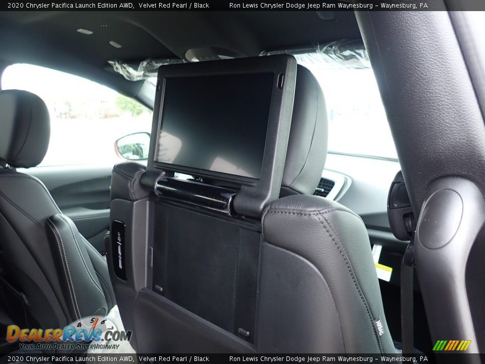 2020 Chrysler Pacifica Launch Edition AWD Velvet Red Pearl / Black Photo #12