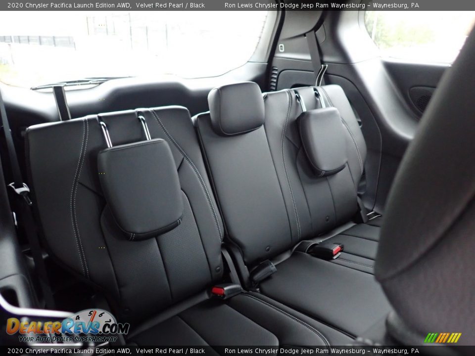 2020 Chrysler Pacifica Launch Edition AWD Velvet Red Pearl / Black Photo #13