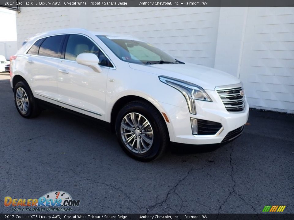 2017 Cadillac XT5 Luxury AWD Crystal White Tricoat / Sahara Beige Photo #1