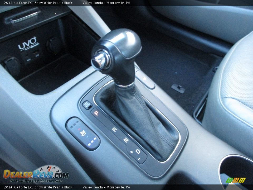 2014 Kia Forte EX Shifter Photo #18