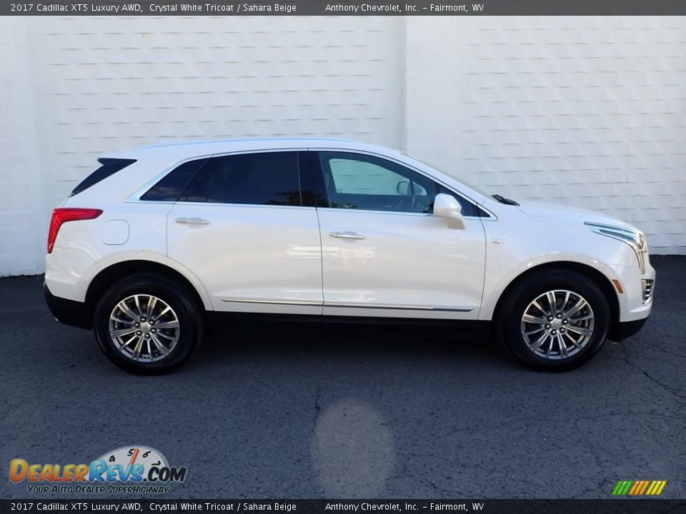 2017 Cadillac XT5 Luxury AWD Crystal White Tricoat / Sahara Beige Photo #3