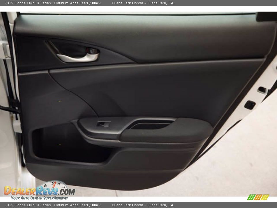 2019 Honda Civic LX Sedan Platinum White Pearl / Black Photo #31