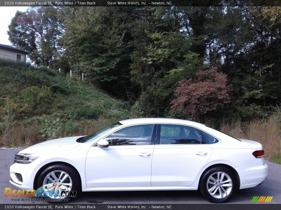 2020 Volkswagen Passat SE Pure White / Titan Black Photo #1