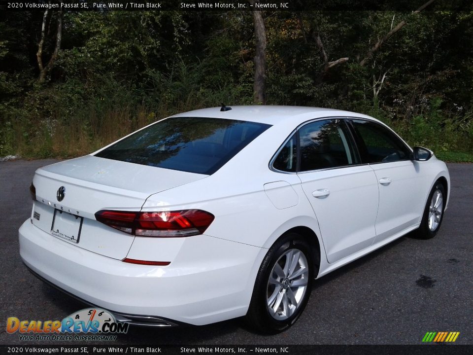2020 Volkswagen Passat SE Pure White / Titan Black Photo #7