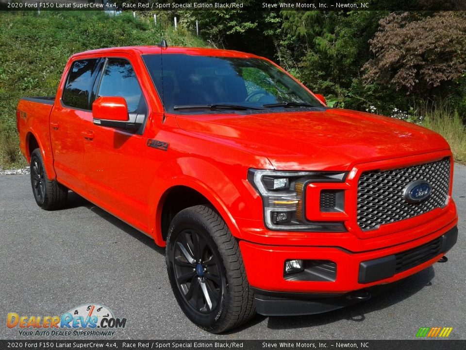 Front 3/4 View of 2020 Ford F150 Lariat SuperCrew 4x4 Photo #6