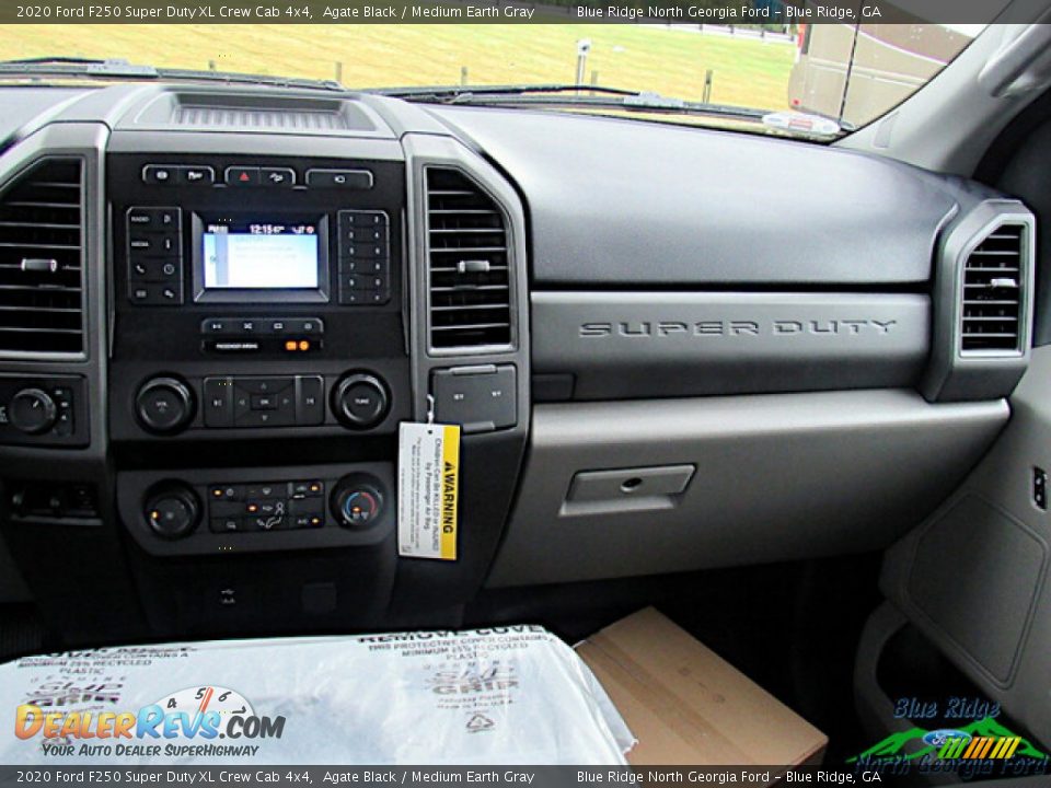 2020 Ford F250 Super Duty XL Crew Cab 4x4 Agate Black / Medium Earth Gray Photo #15