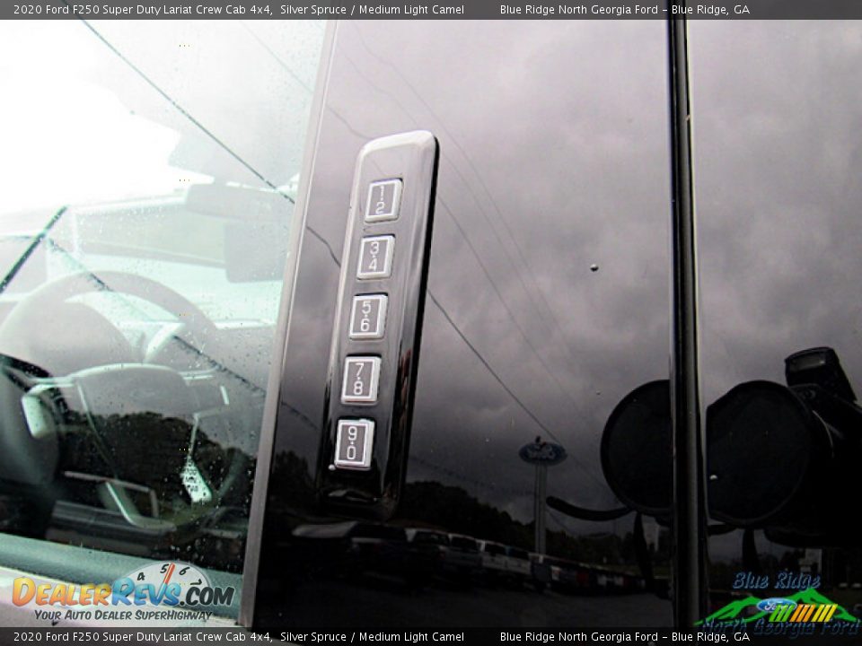2020 Ford F250 Super Duty Lariat Crew Cab 4x4 Silver Spruce / Medium Light Camel Photo #28