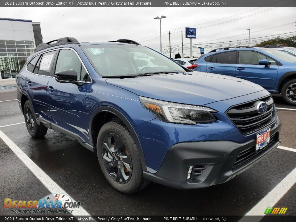 Front 3/4 View of 2021 Subaru Outback Onyx Edition XT Photo #1