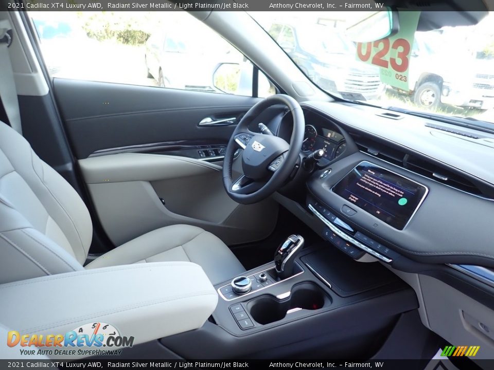 2021 Cadillac XT4 Luxury AWD Radiant Silver Metallic / Light Platinum/Jet Black Photo #11