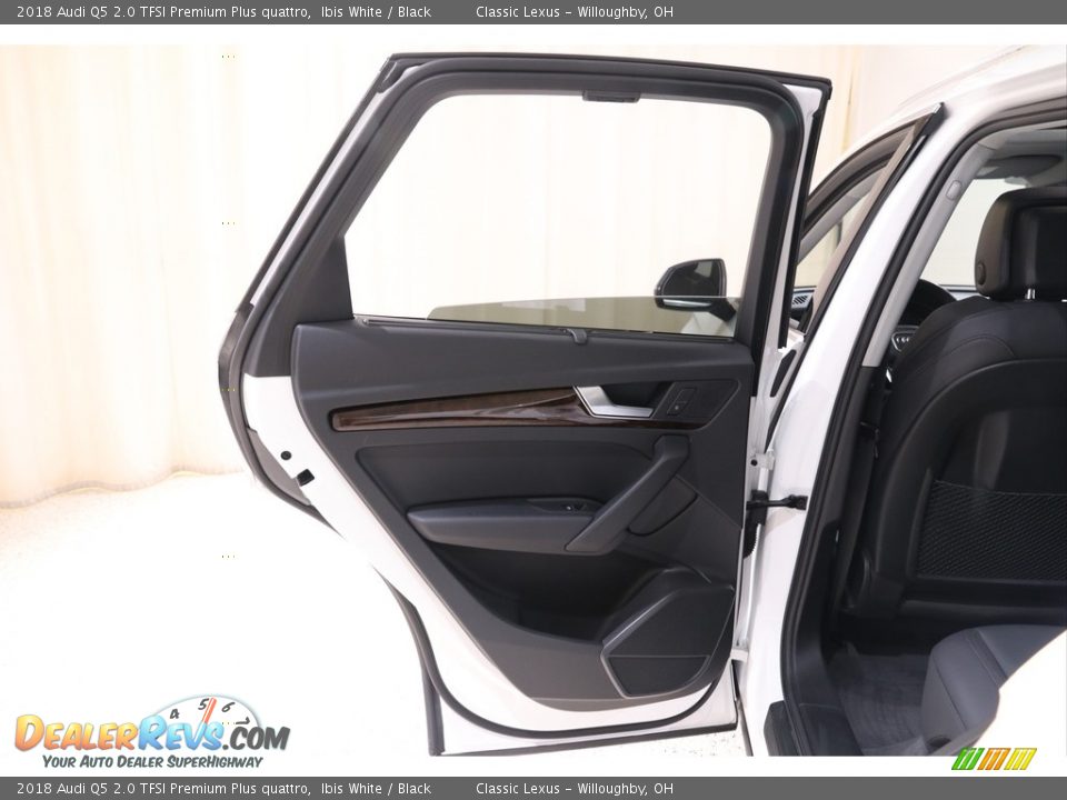 2018 Audi Q5 2.0 TFSI Premium Plus quattro Ibis White / Black Photo #28