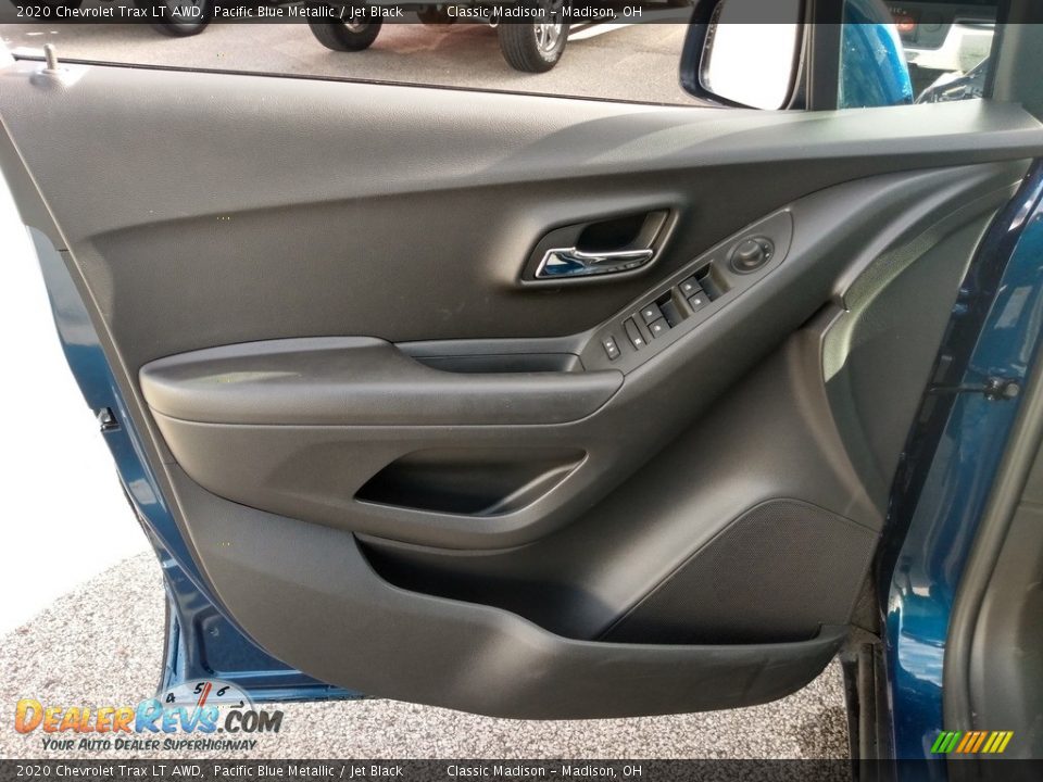 2020 Chevrolet Trax LT AWD Pacific Blue Metallic / Jet Black Photo #9
