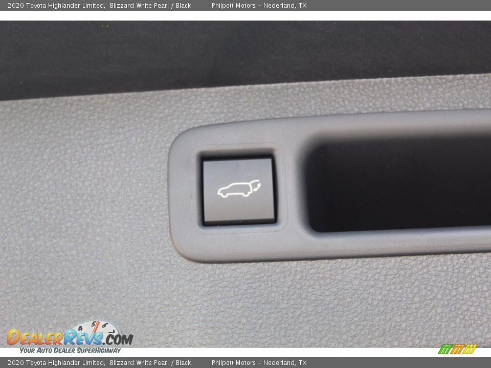 2020 Toyota Highlander Limited Blizzard White Pearl / Black Photo #25