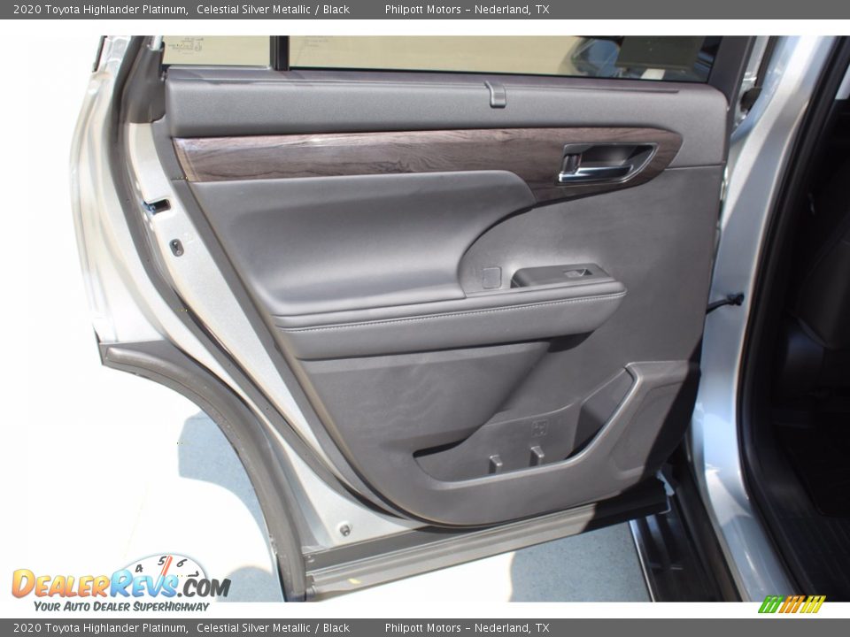 2020 Toyota Highlander Platinum Celestial Silver Metallic / Black Photo #18