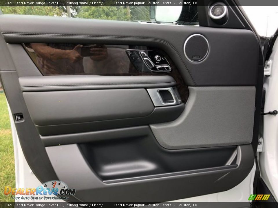 Door Panel of 2020 Land Rover Range Rover HSE Photo #9