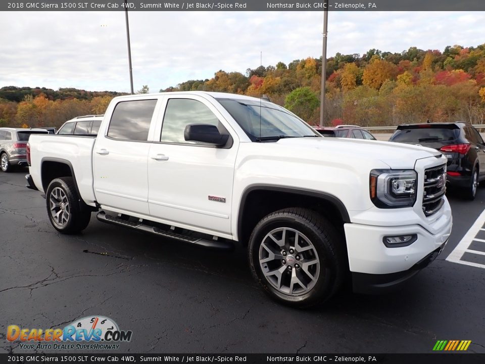 Front 3/4 View of 2018 GMC Sierra 1500 SLT Crew Cab 4WD Photo #4