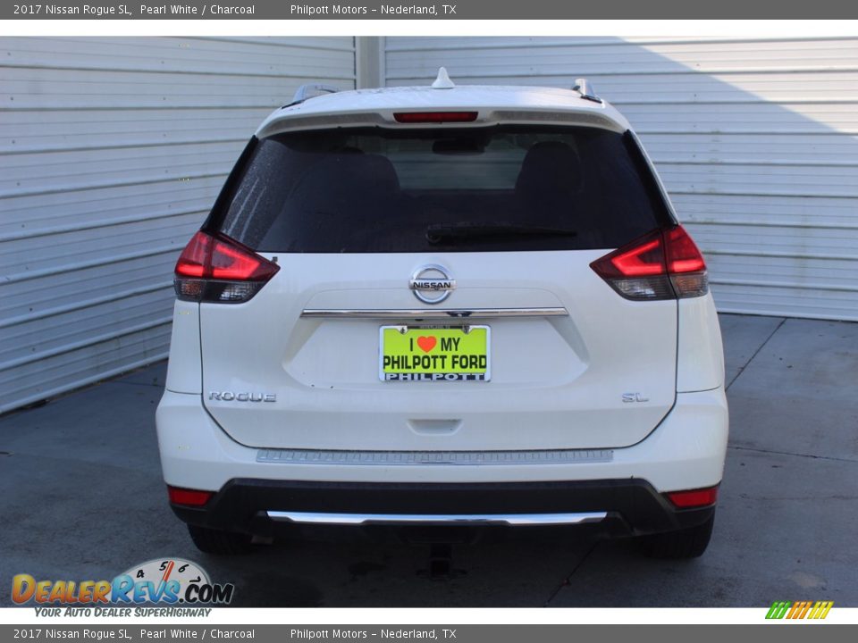 2017 Nissan Rogue SL Pearl White / Charcoal Photo #9