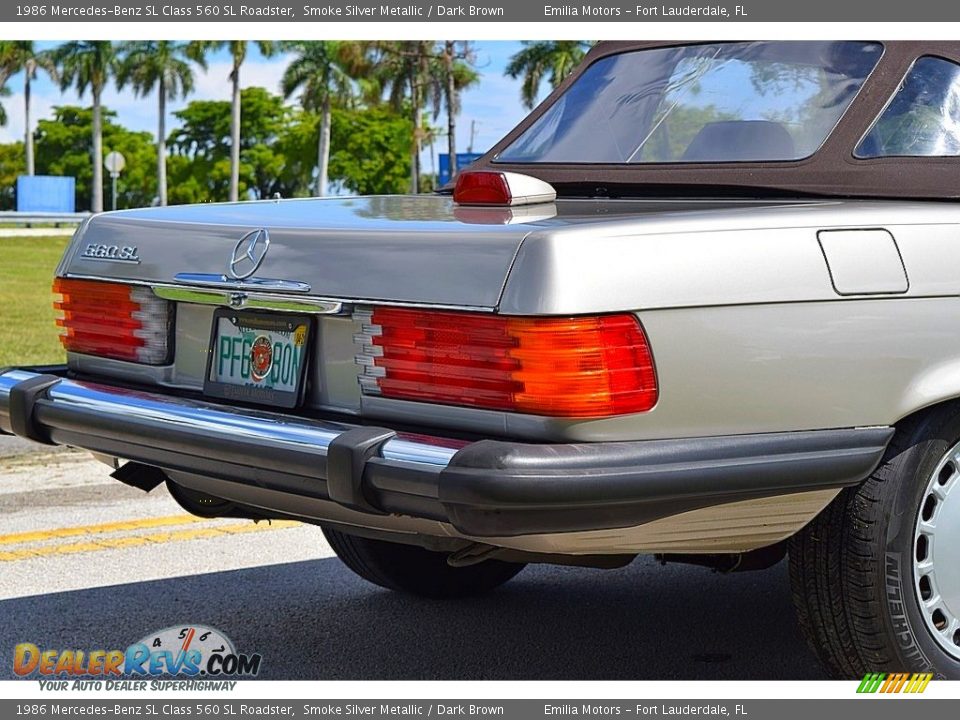 1986 Mercedes-Benz SL Class 560 SL Roadster Smoke Silver Metallic / Dark Brown Photo #18