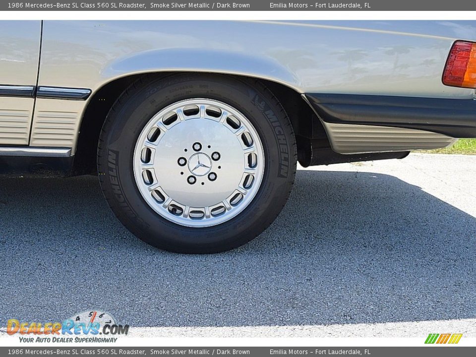 1986 Mercedes-Benz SL Class 560 SL Roadster Wheel Photo #27