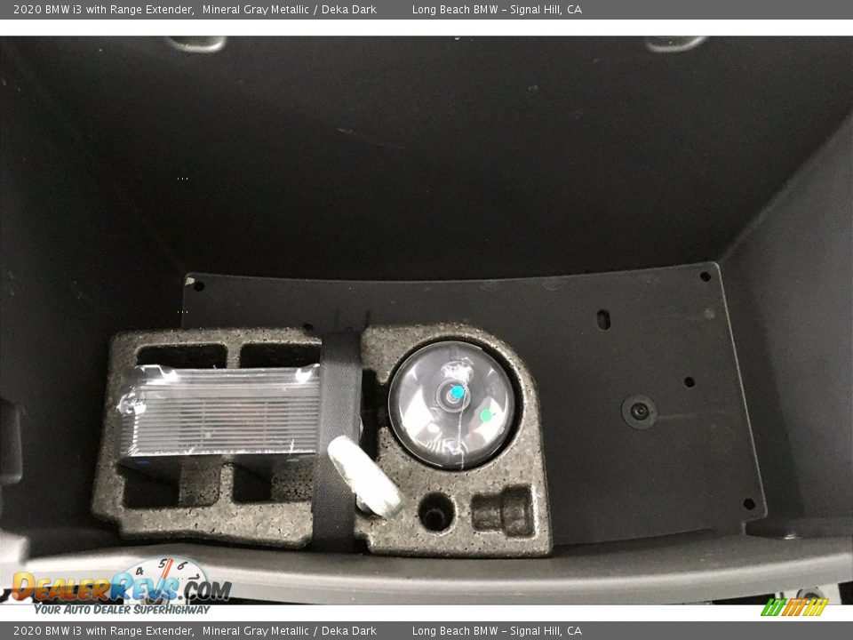 2020 BMW i3 with Range Extender Mineral Gray Metallic / Deka Dark Photo #11