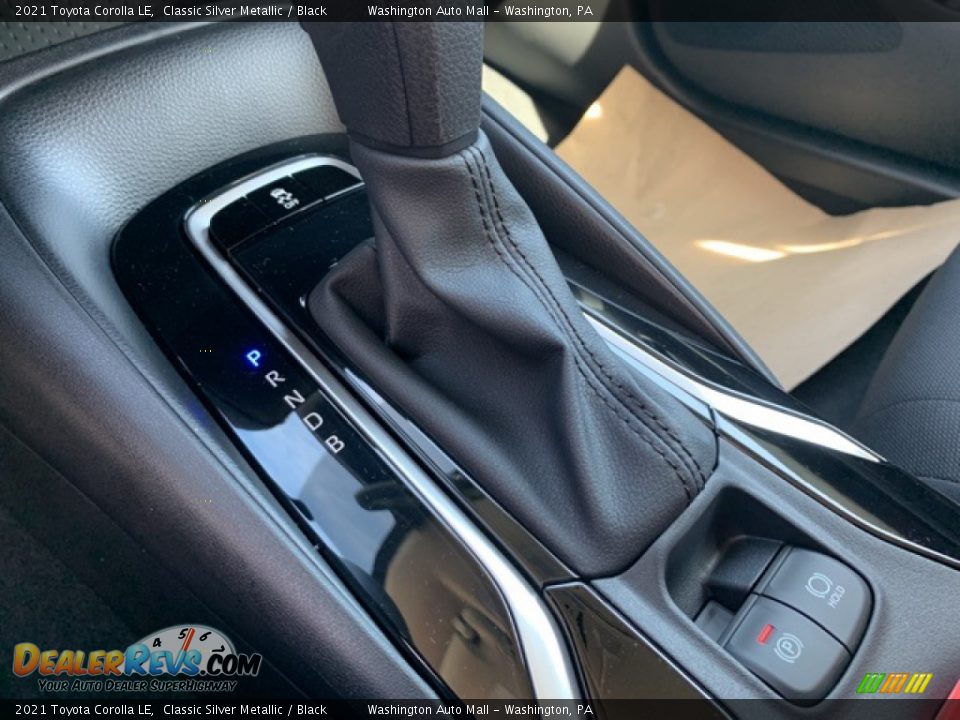 2021 Toyota Corolla LE Classic Silver Metallic / Black Photo #10