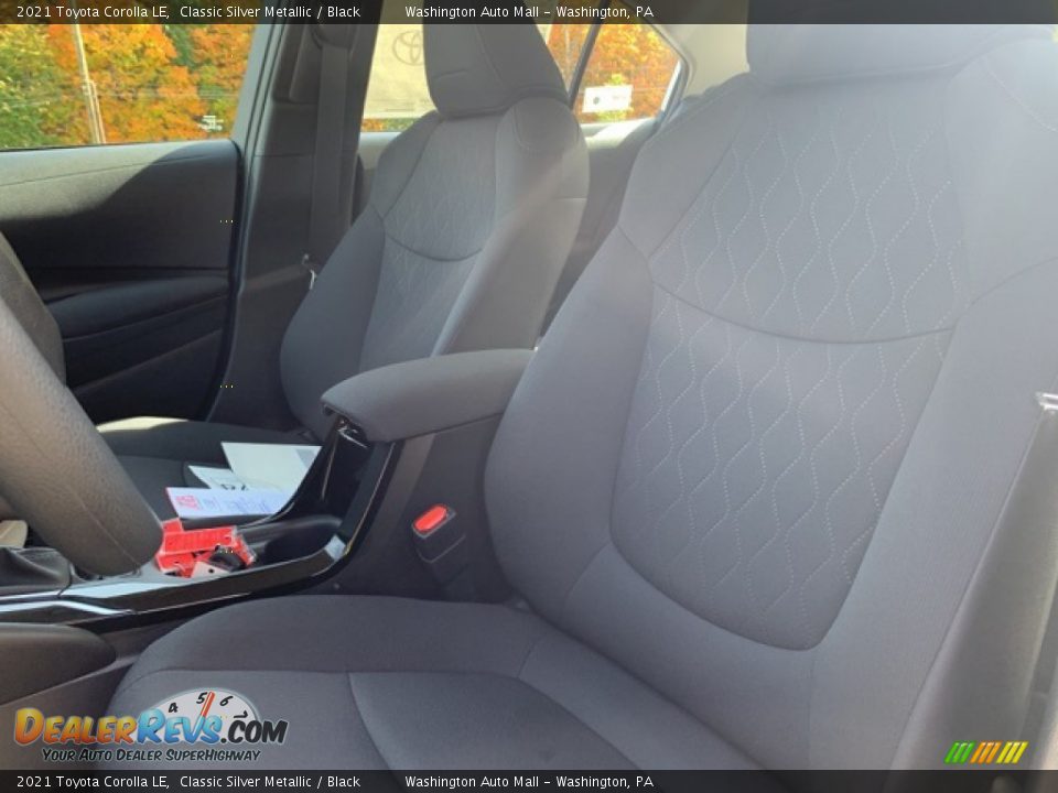 2021 Toyota Corolla LE Classic Silver Metallic / Black Photo #16