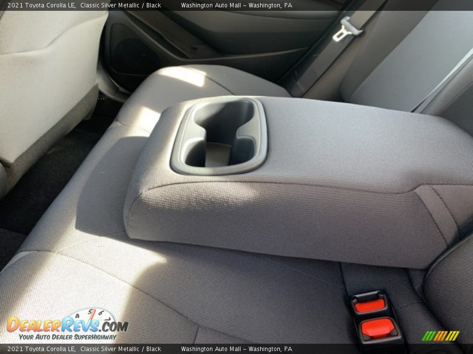 2021 Toyota Corolla LE Classic Silver Metallic / Black Photo #21