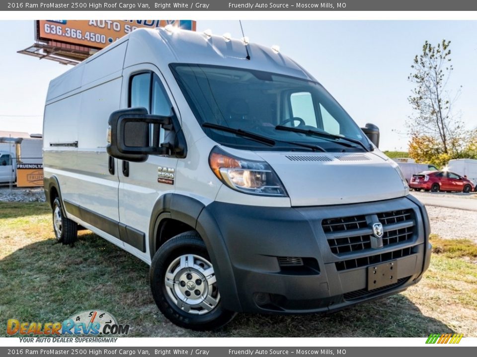 Front 3/4 View of 2016 Ram ProMaster 2500 High Roof Cargo Van Photo #1