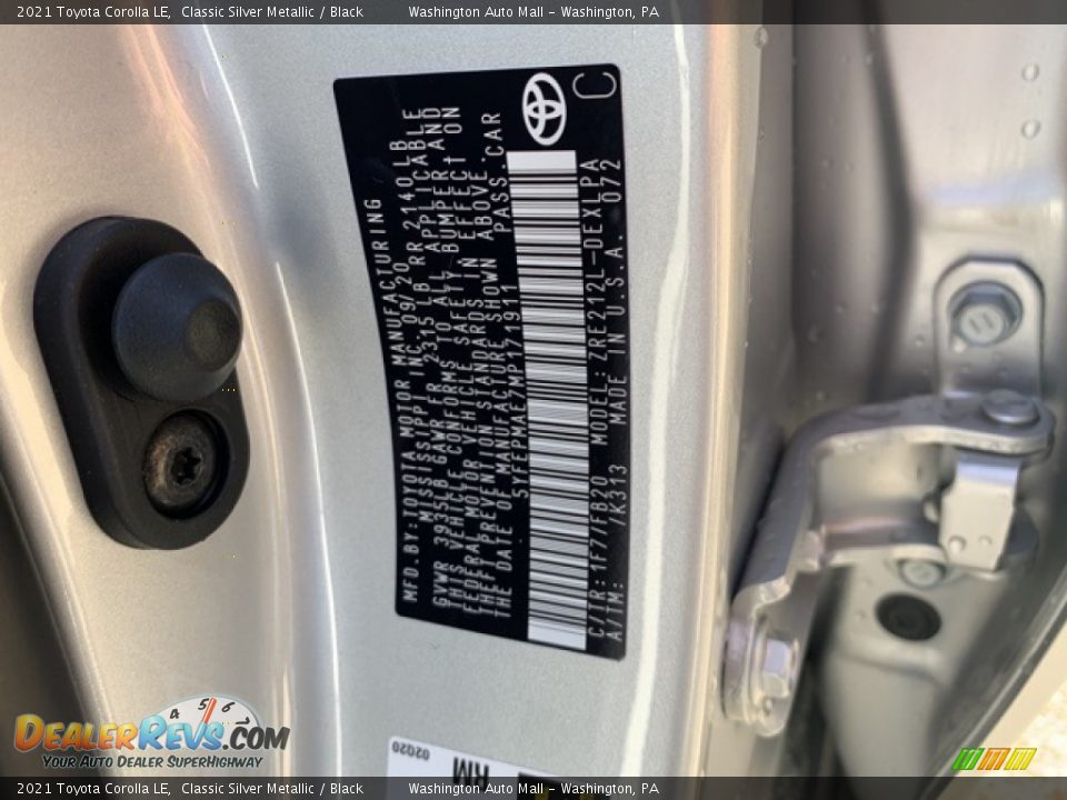 2021 Toyota Corolla LE Classic Silver Metallic / Black Photo #32