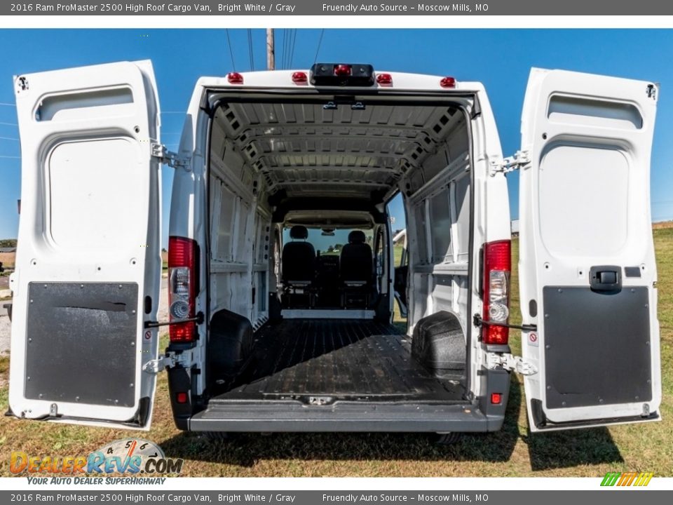 2016 Ram ProMaster 2500 High Roof Cargo Van Bright White / Gray Photo #21