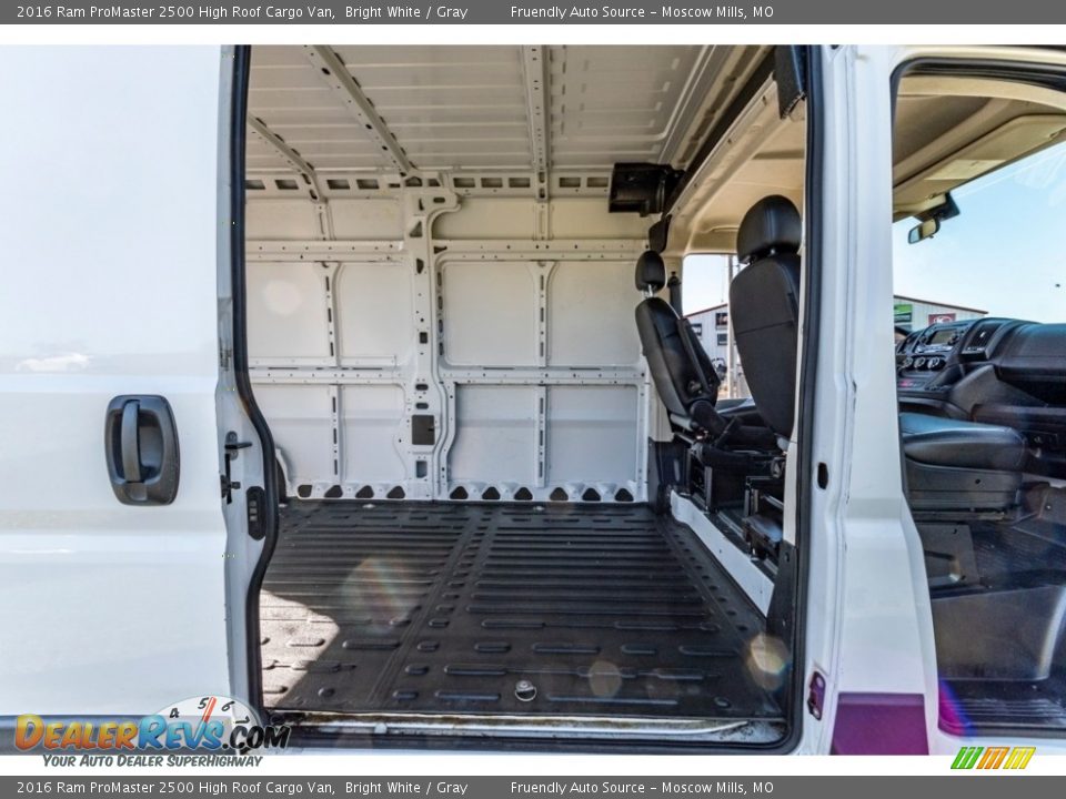 2016 Ram ProMaster 2500 High Roof Cargo Van Bright White / Gray Photo #25