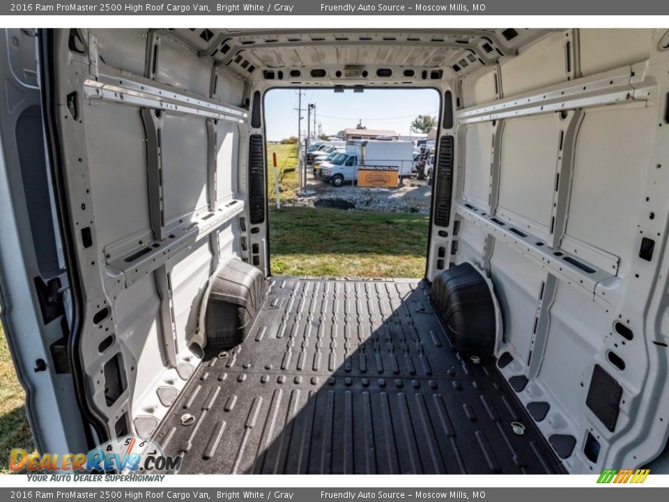 2016 Ram ProMaster 2500 High Roof Cargo Van Bright White / Gray Photo #26