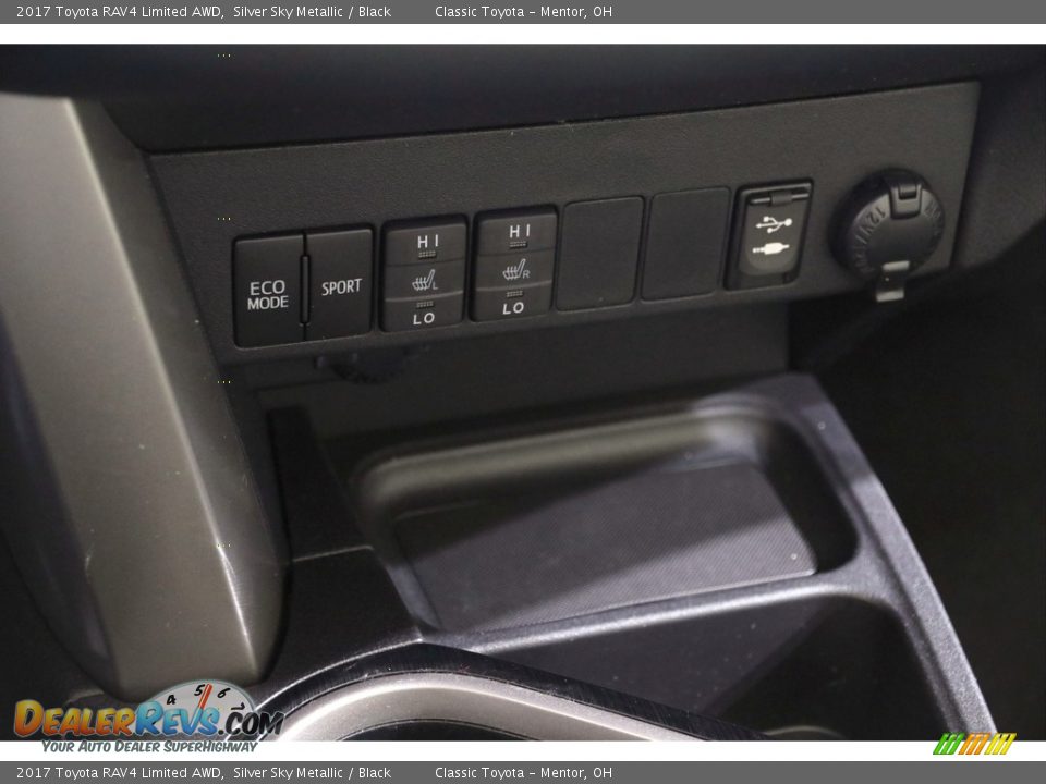 2017 Toyota RAV4 Limited AWD Silver Sky Metallic / Black Photo #20