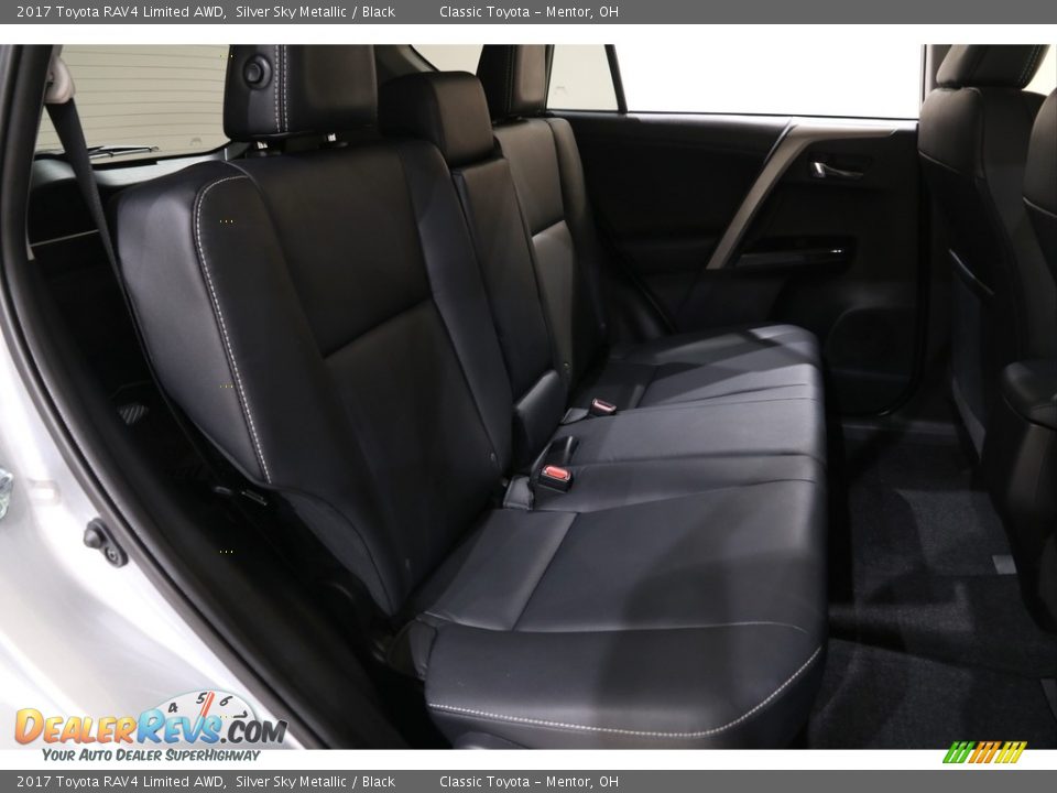 2017 Toyota RAV4 Limited AWD Silver Sky Metallic / Black Photo #23