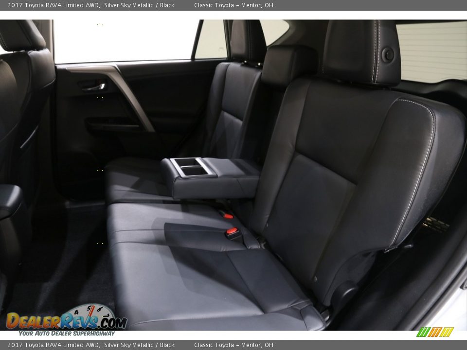 2017 Toyota RAV4 Limited AWD Silver Sky Metallic / Black Photo #25