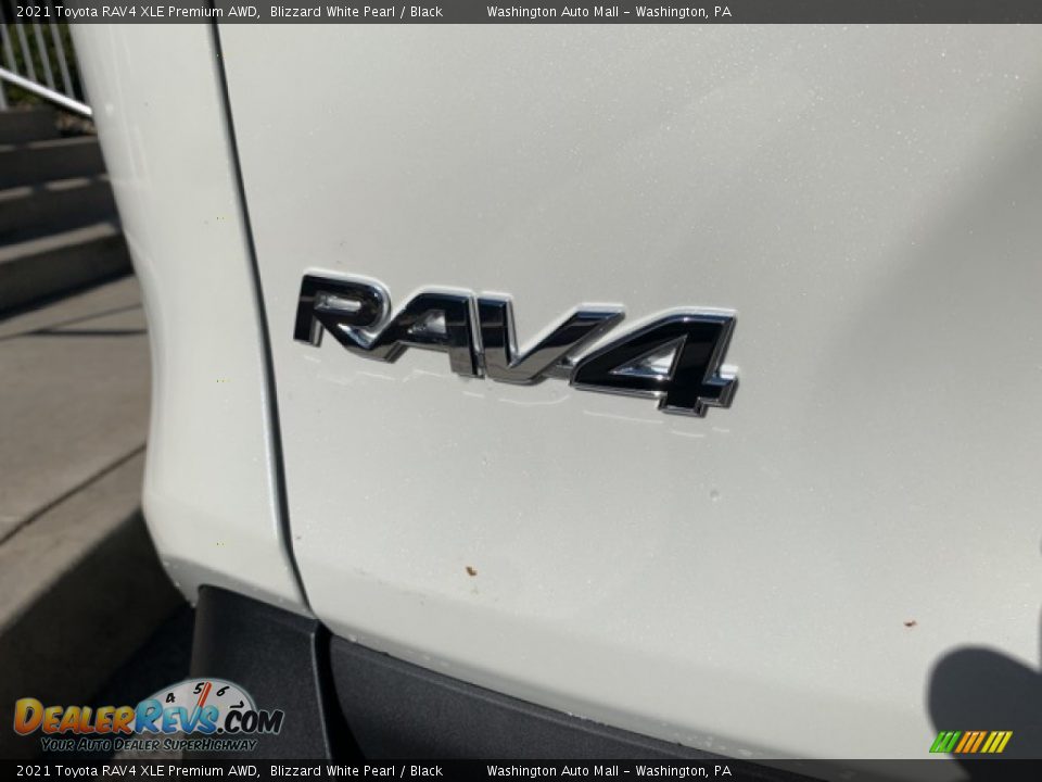 2021 Toyota RAV4 XLE Premium AWD Blizzard White Pearl / Black Photo #28