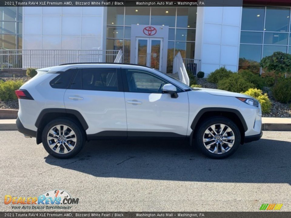 2021 Toyota RAV4 XLE Premium AWD Blizzard White Pearl / Black Photo #30