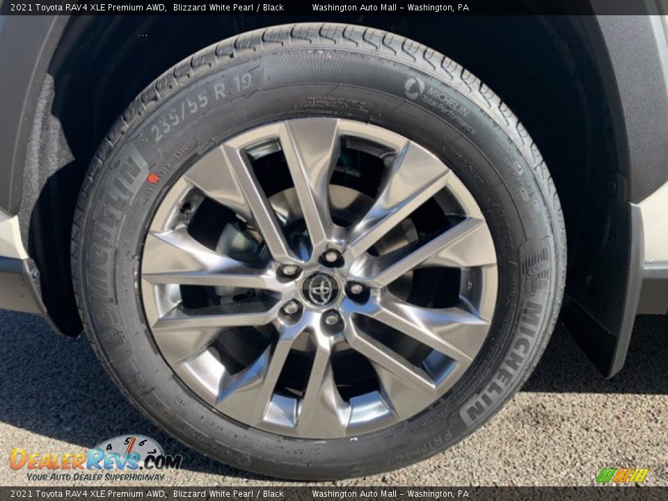 2021 Toyota RAV4 XLE Premium AWD Blizzard White Pearl / Black Photo #33