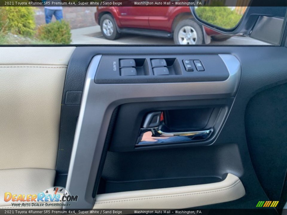 2021 Toyota 4Runner SR5 Premium 4x4 Super White / Sand Beige Photo #10