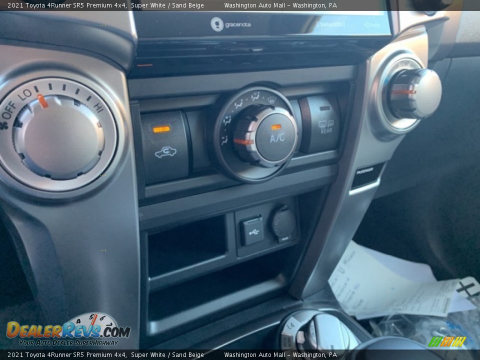 2021 Toyota 4Runner SR5 Premium 4x4 Super White / Sand Beige Photo #11