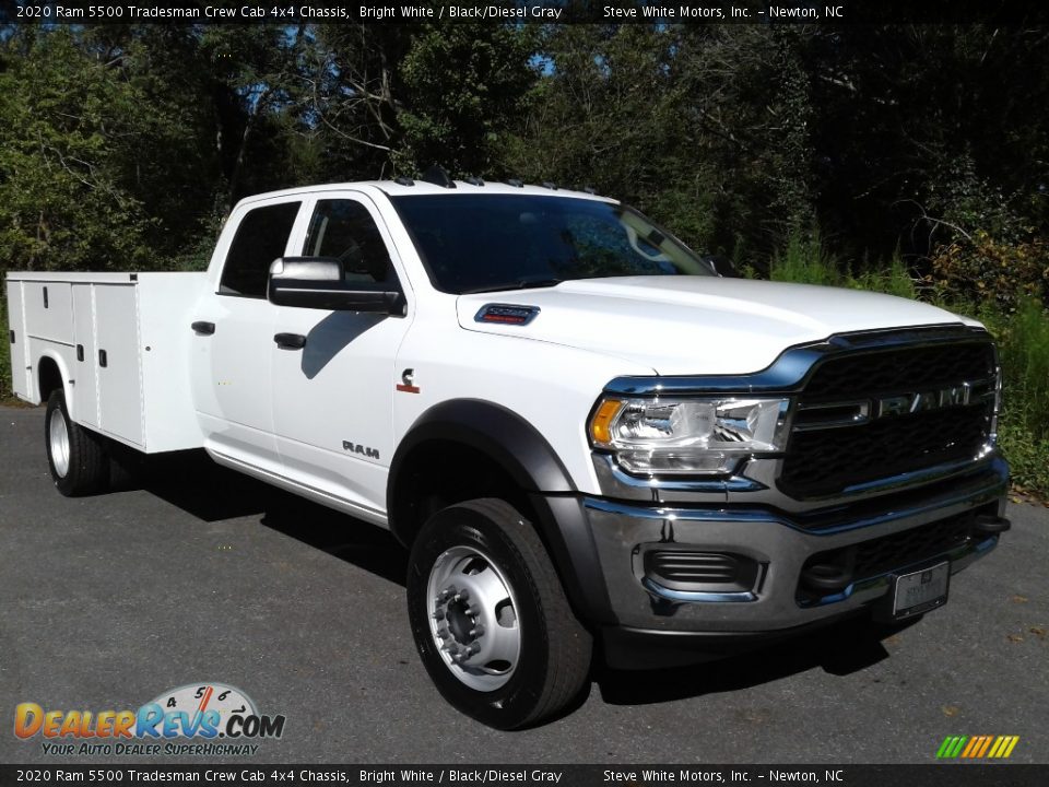 2020 Ram 5500 Tradesman Crew Cab 4x4 Chassis Bright White / Black/Diesel Gray Photo #4