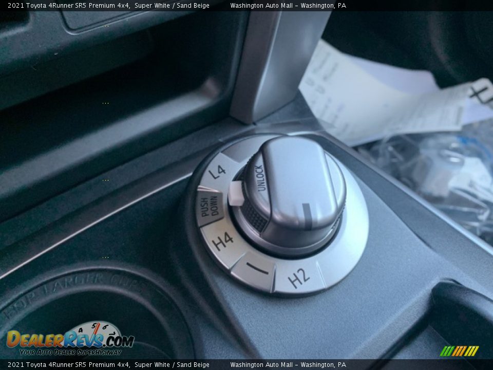 2021 Toyota 4Runner SR5 Premium 4x4 Super White / Sand Beige Photo #12