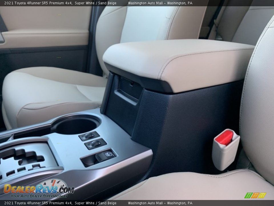 2021 Toyota 4Runner SR5 Premium 4x4 Super White / Sand Beige Photo #18