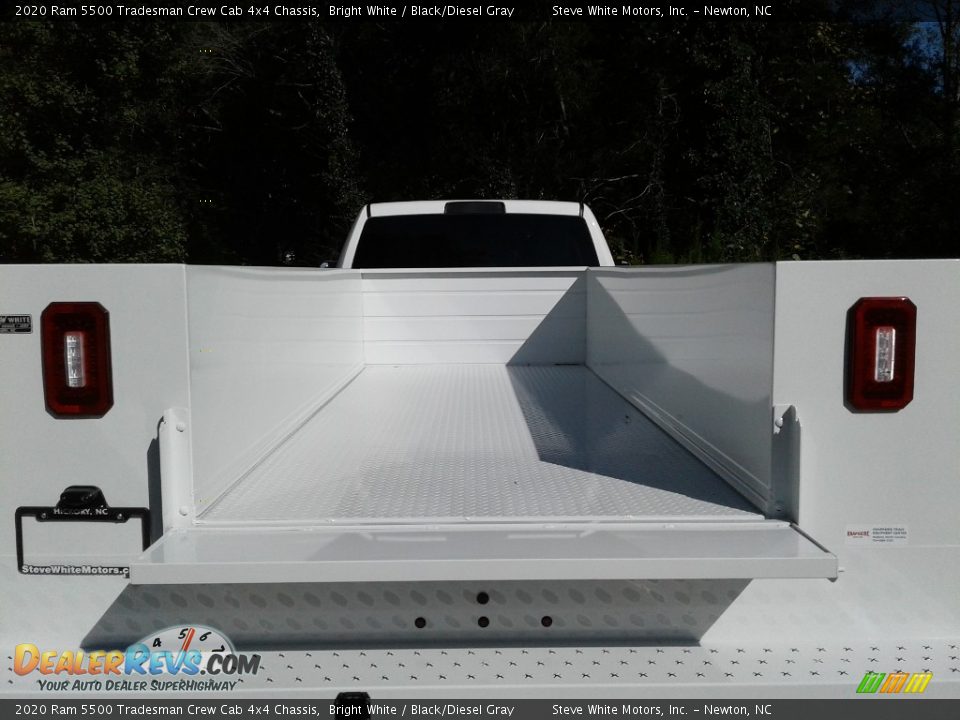 2020 Ram 5500 Tradesman Crew Cab 4x4 Chassis Bright White / Black/Diesel Gray Photo #11