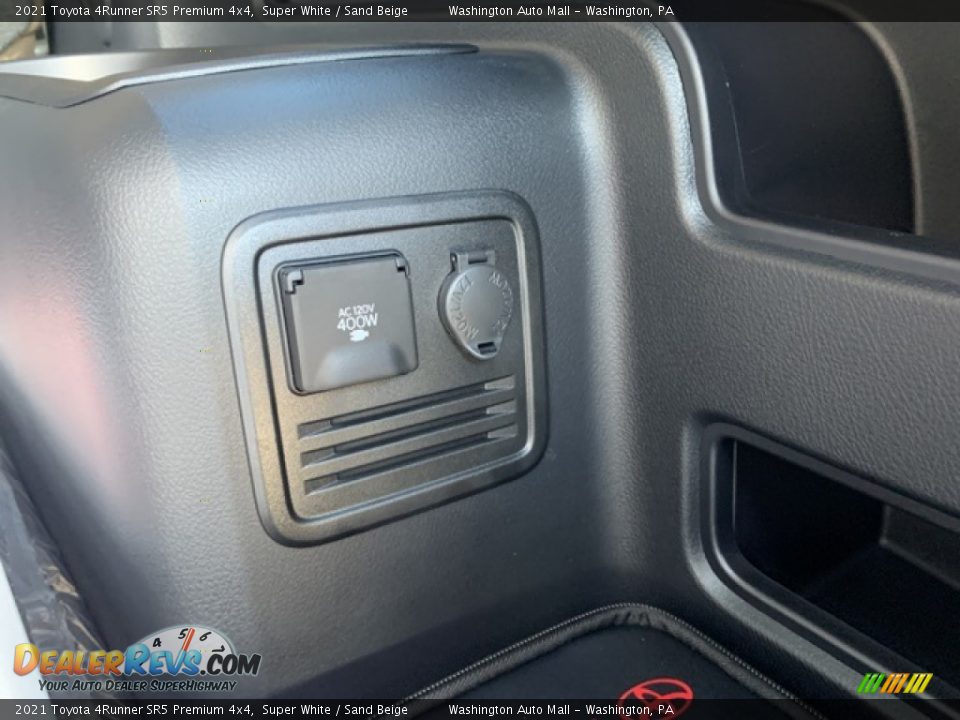 2021 Toyota 4Runner SR5 Premium 4x4 Super White / Sand Beige Photo #25
