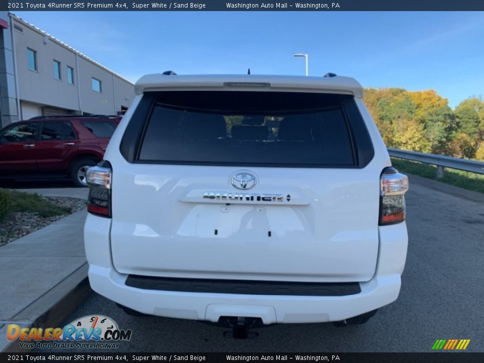 2021 Toyota 4Runner SR5 Premium 4x4 Super White / Sand Beige Photo #27