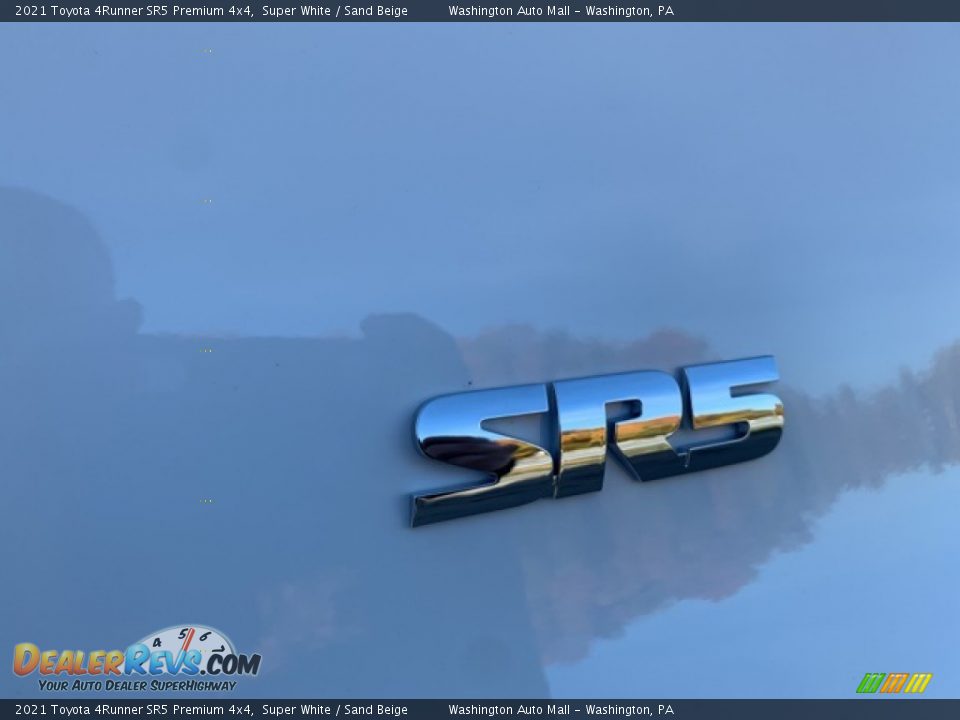 2021 Toyota 4Runner SR5 Premium 4x4 Super White / Sand Beige Photo #28