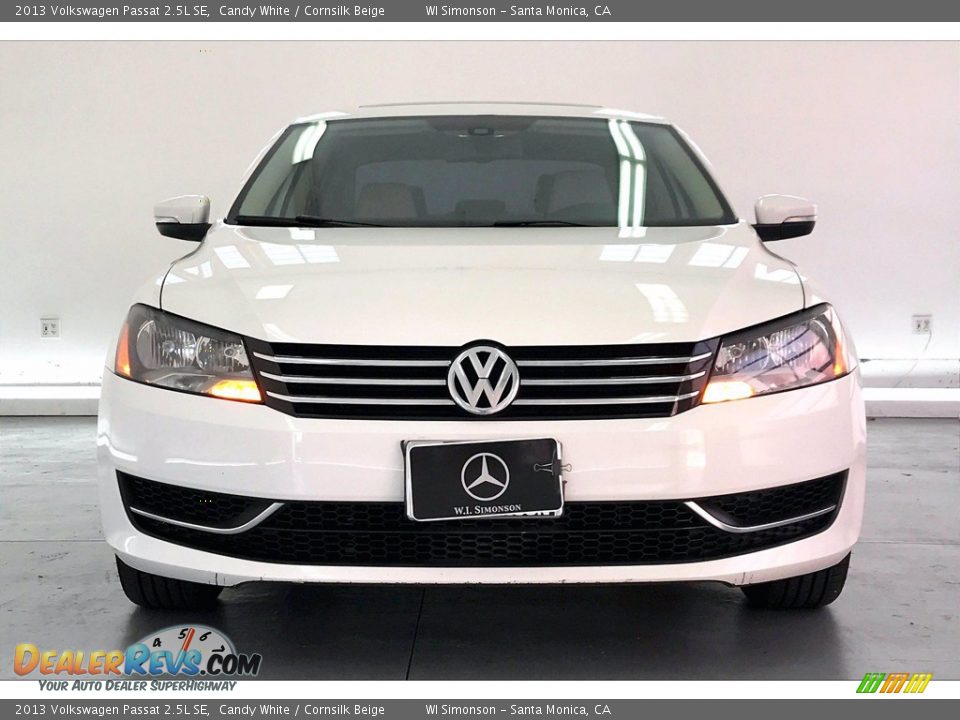 2013 Volkswagen Passat 2.5L SE Candy White / Cornsilk Beige Photo #2