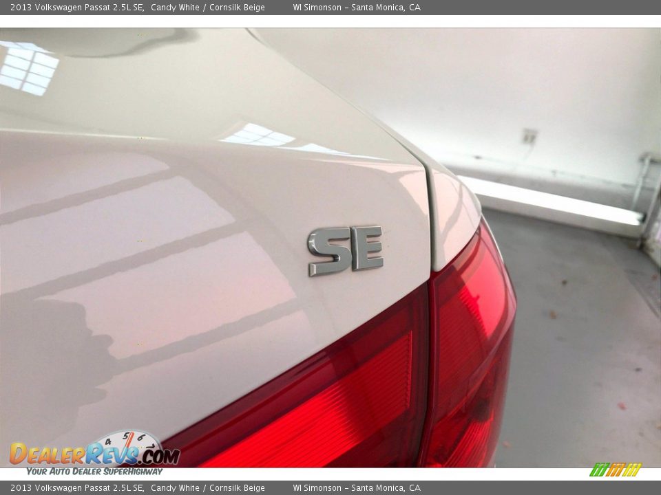 2013 Volkswagen Passat 2.5L SE Candy White / Cornsilk Beige Photo #7